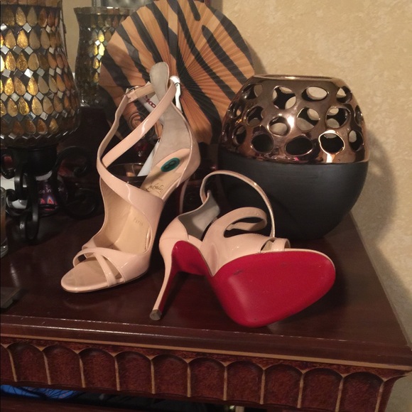 High heels - Picture 1 of 6